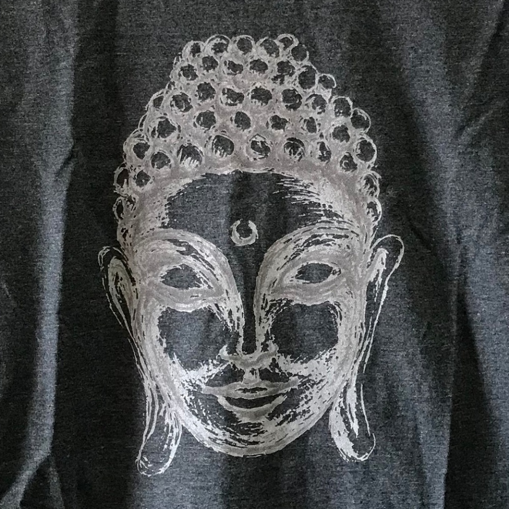 NWOT Meditating Buddha - Men's Grey Cotton T-Shirt Gildan Graphic Tee Buddhist